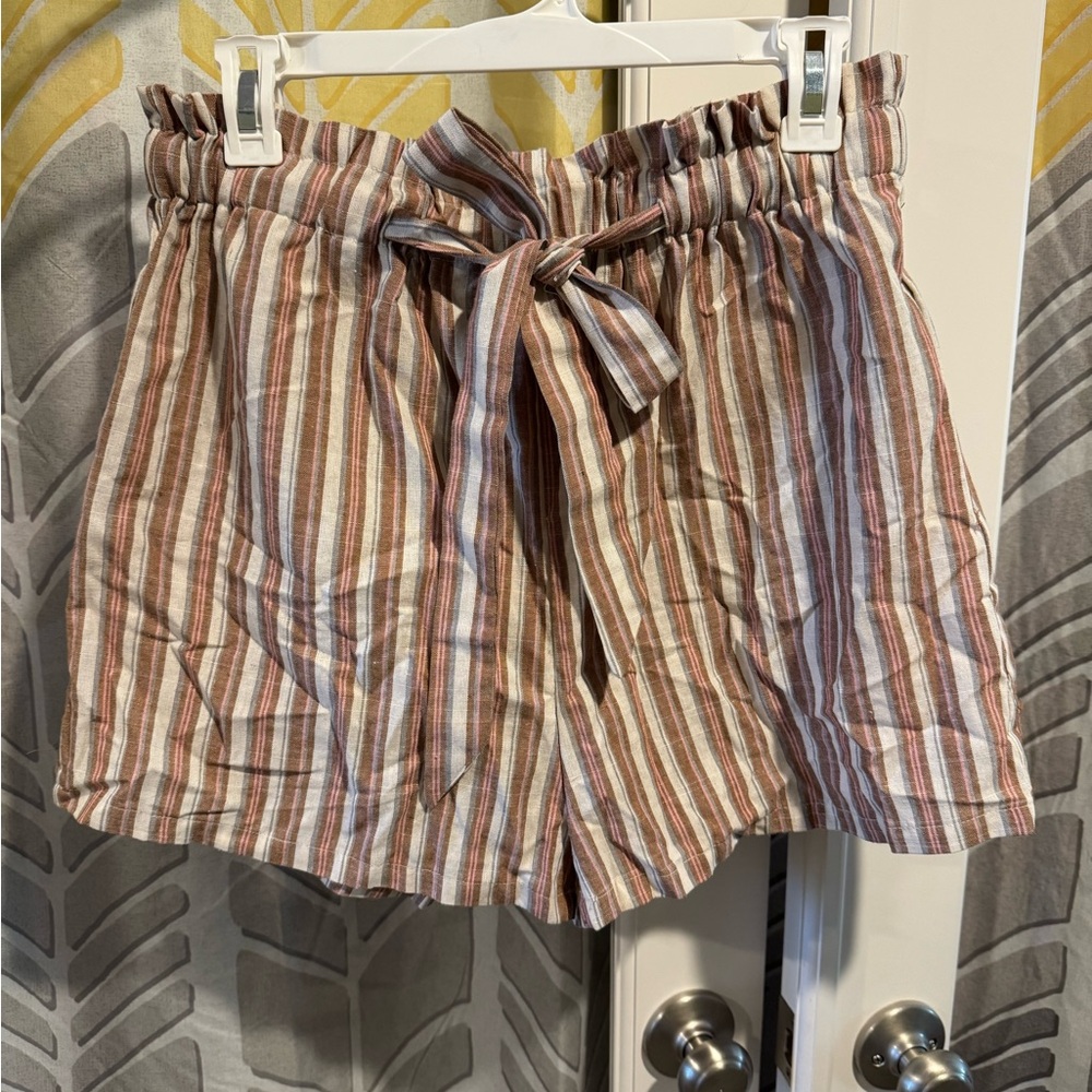 Linen shorts